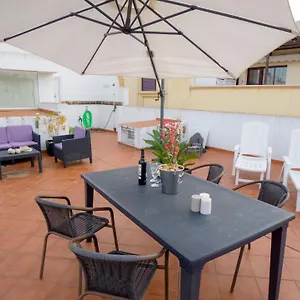 Rentalsevilla Luminoso Apartamento Con Terraza En La Maestranza Apartamento Sevilla